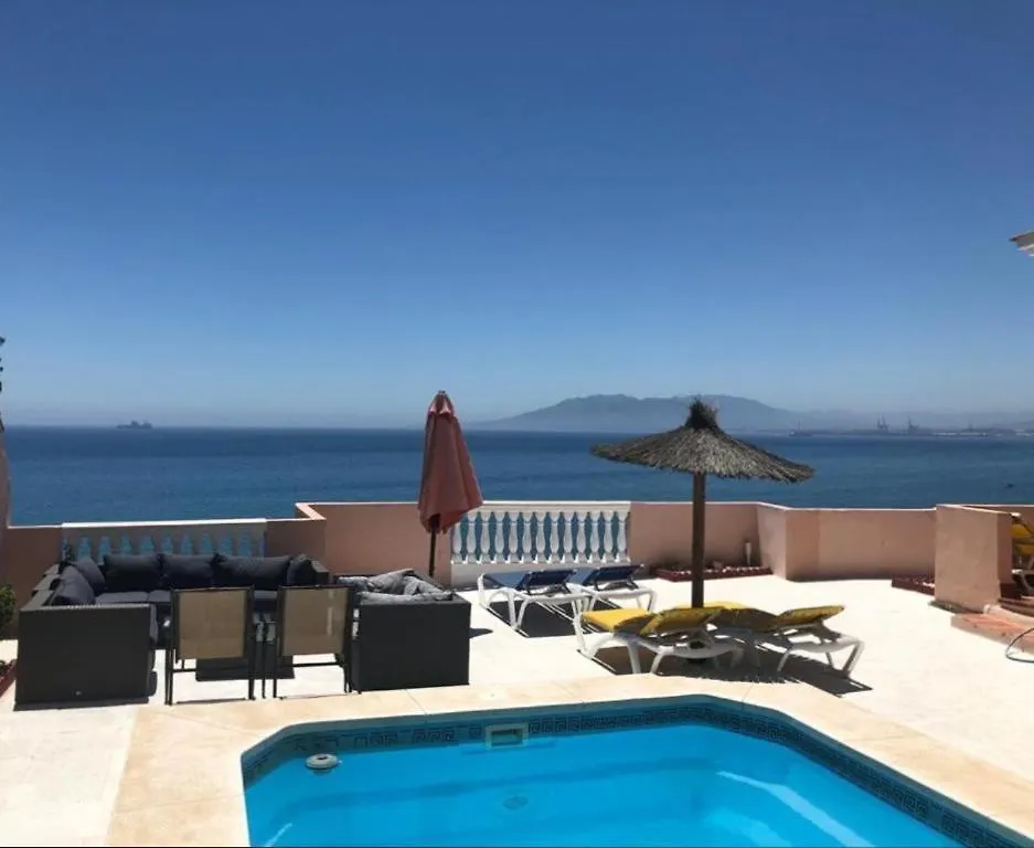 Magnificent Holiday 5 Bedroom Villa In Beach Front Málaga Spanien