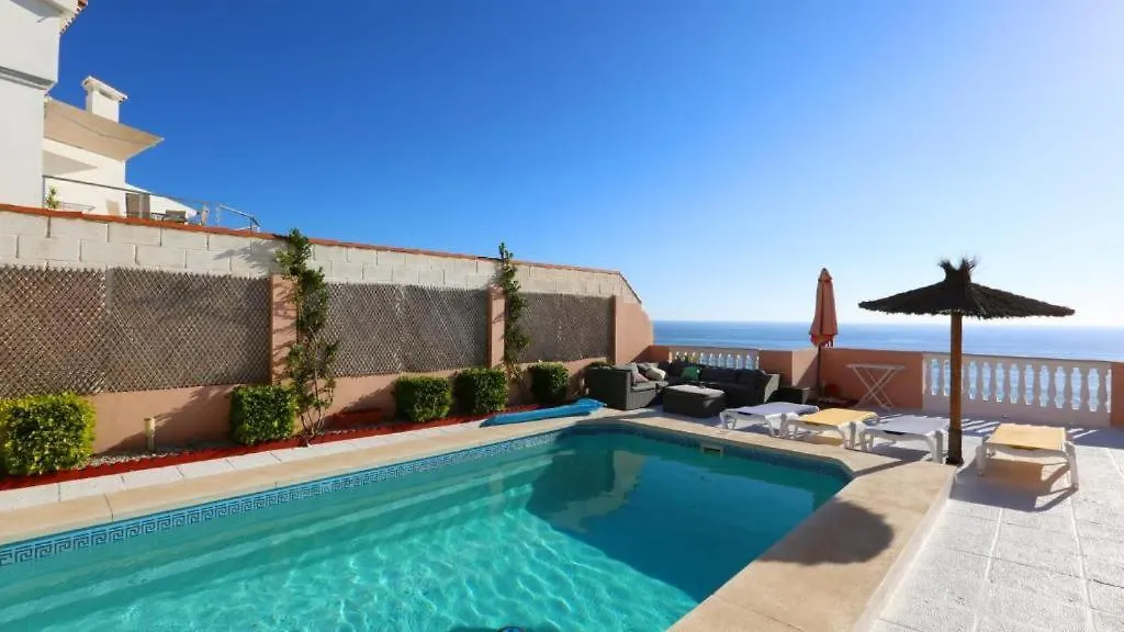 Magnificent Holiday 5 Bedroom Villa In Beach Front مالقة